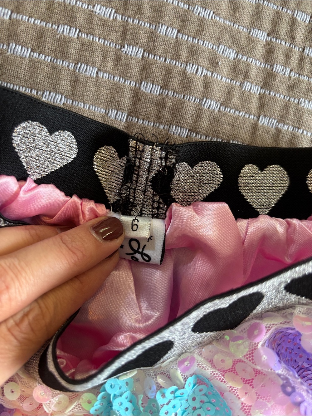 Lola + The Boys Size 6 Candy Hearts Sequin Skirt Pink Iridescent Elastic Waist - Picture 2 of 6
